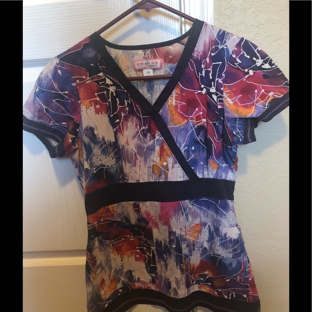 Koi scrub top